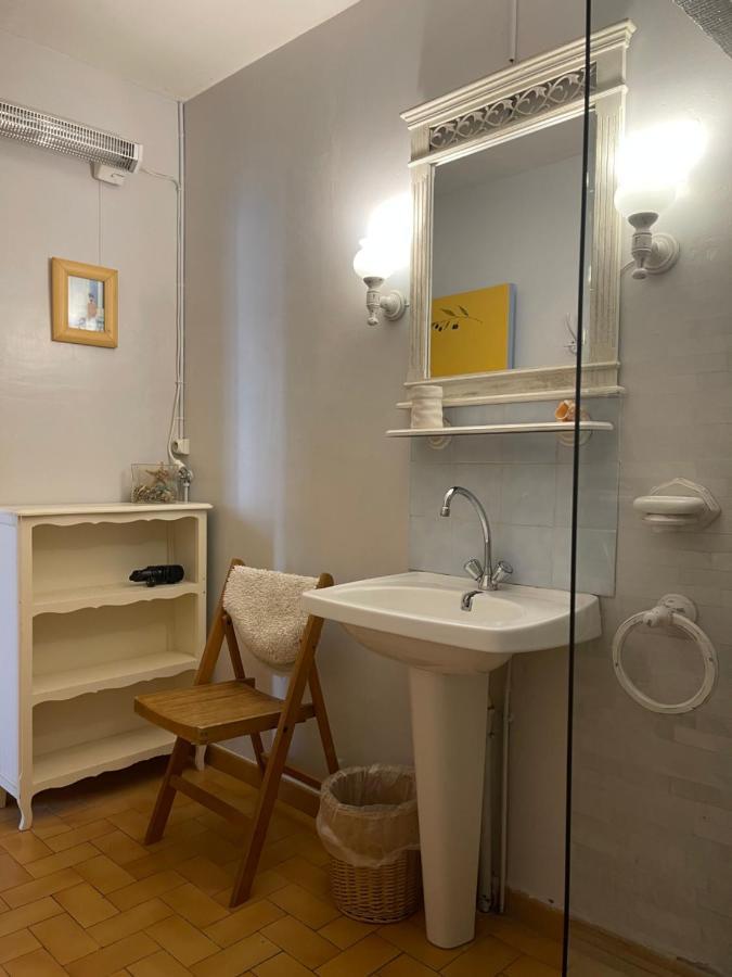 Montagne D'Alaric Apartment Moux Exterior photo