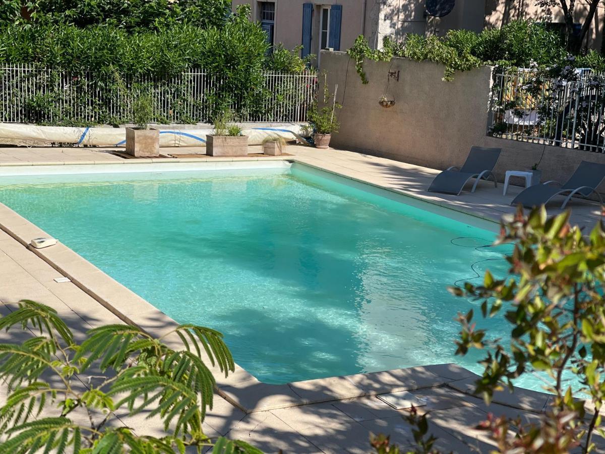 Montagne D'Alaric Apartment Moux Exterior photo